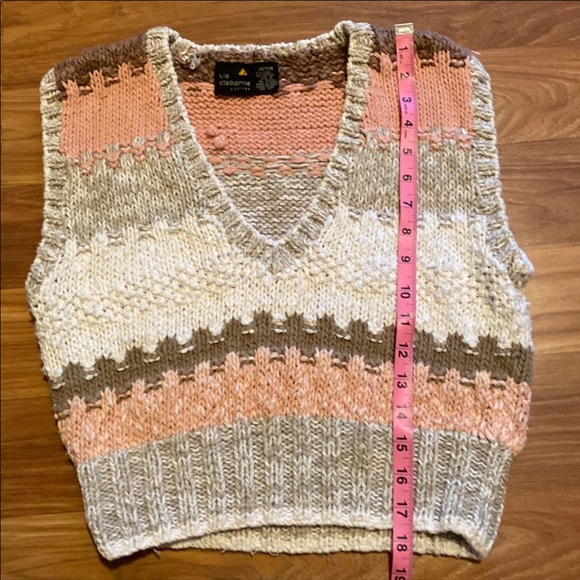 ❗️SOLD❗️Vintage Sweater Vest - Picture 6 of 7